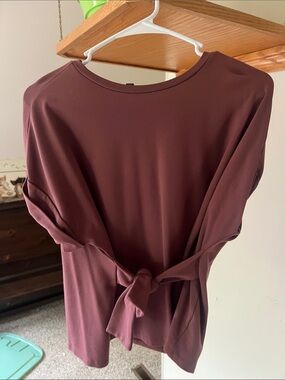 Express Boatneck Top in Burgundy